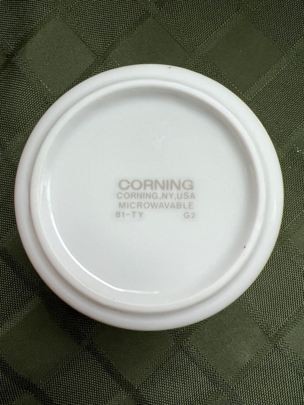 Corning White Lidded Sugar Bowl with Purple Iris Motif - Picture 2 of 7